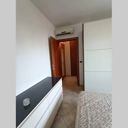 A Cinque Minuti Dal Centro Di アパート